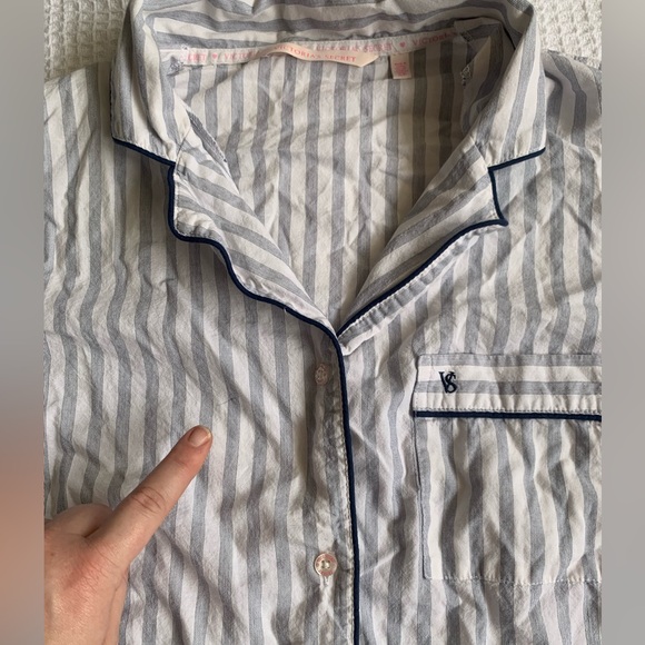 Victoria’s Secret Cotton Mayfair Blue White Pinstripe Pajama Set - Size Small - Picture 15 of 16